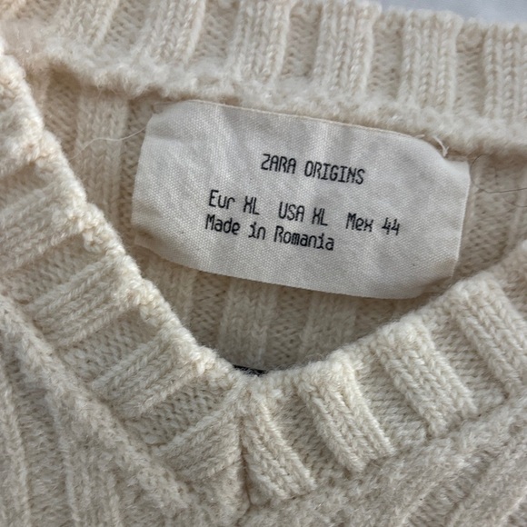 Zara origins kids Cream V-Neck Sweater - Picture 2 of 4